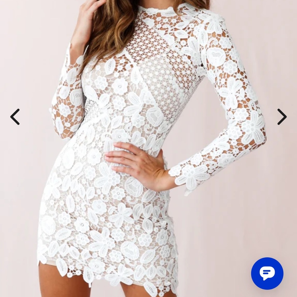 Selfie Leslie White Lace Long Sleeve Dress